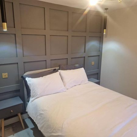 Collier'S Wood En-Suite Apartments London Eksteriør bilde