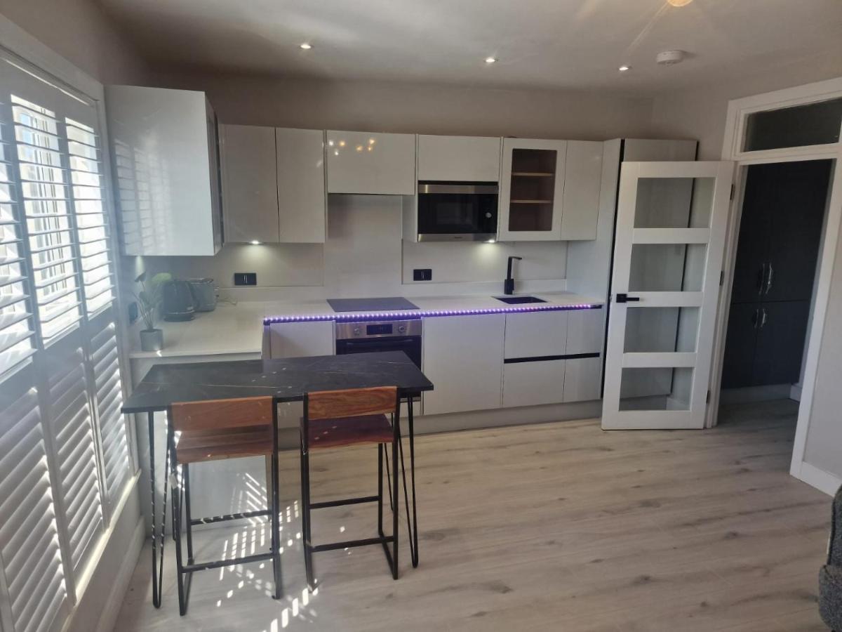 Collier'S Wood En-Suite Apartments London Eksteriør bilde